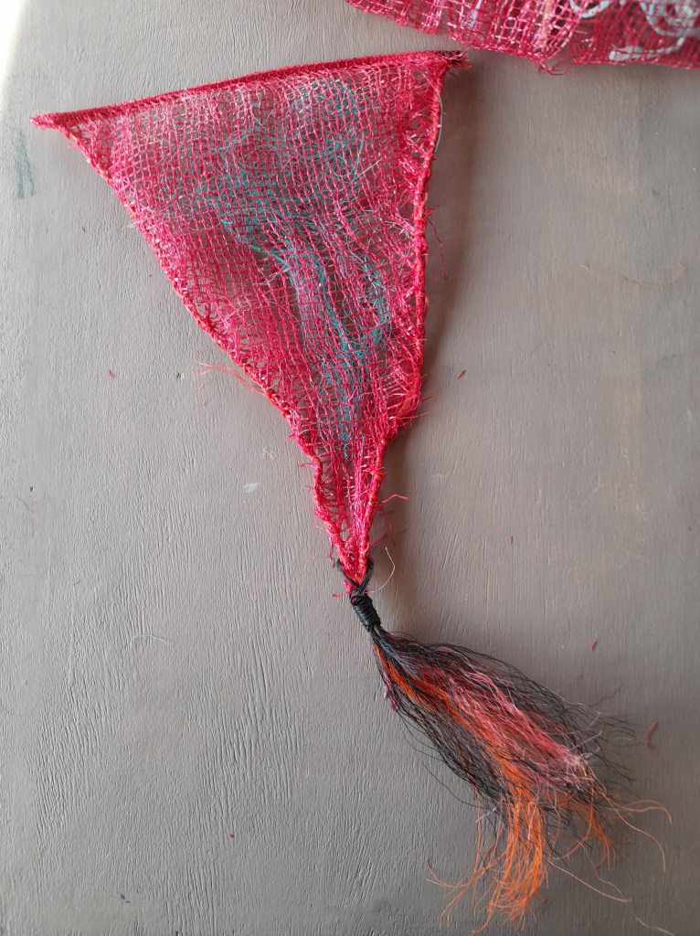 image recycled netting flag